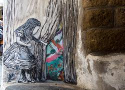 Valogno il paese delle fiabe in provincia di Caserta, con meno di 100 abitanti e più di  100 murales, dove tutto è arte e colore  