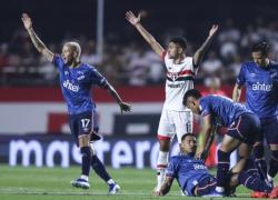 Juan Izquierdo, morto dopo malore improvviso in campo il calciatore uruguaiano, vittima di infarto, aveva 27 anni