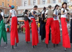 Genova, nuovo regolamento e una app per gli artisti di strada, sono in arrivo sanzioni fino a 500 euro