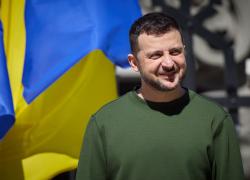 Ucraina, si sfalda governo Zelensky, dimissioni dei 3 ministri degli armamenti, giustizia e ambiente, annunciato il rimpasto: "Sostituiremo il 50% del Gabinetto"