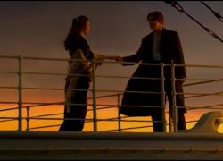 Titanic, la ringhiera si sgretola: "L'iconica prua non sembra più quella che era", le immagini riprese sul fondo dell'Atlantico - VIDEO