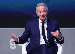 Tony Blair: "Guerra alle autocrazie è necessaria per la difesa dei valori dell’Occidente", ma gli statisti la eviterebbero