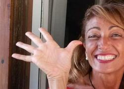 Sabaudia, l’hostess di Ita Airways Gabriella Cario morta per malore improvviso sul volo Reggio Calabria-Roma, aveva 56 anni