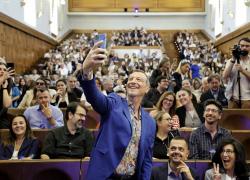 Università Cattolica del Sacro Cuore, Amadeus tiene una lezione di vita ai futuri professionisti della TV