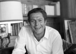 Omaggio a Marcello Mastroianni in occasione del Lucca Film Festival. Inaugura la rassegna la mostra dal titolo “ Marcello l’antidivo di successo” a cura di Alessandro Orsucci a palazzo Pfanner 
