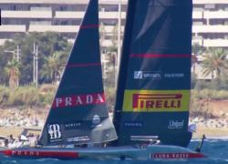 Finale Louis Vuitton Cup, 3ª gara Luna Rossa rompe randa e viene squalificata, nella 4ª batte Ineos Britannia per 4'', punteggio 2-2 - VIDEO