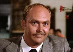 Addio a John Ashton, morto di 'turbocancro' a 76 anni l'attore celebre per il ruolo del sergente Taggart in 'Beverly Hills Cop'