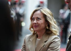 Giorgia Meloni incontra Blackrock, il più grande gruppo di investimenti straniero: un governo sempre più in ginocchio al cospetto delle banche
