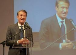 Microsoft ha annunciato un piano di investimenti in Italia per far crescere le competenze digitali entro la fine del 2025. L’evento Ri-Generarsi per insegnare alle PMI l’intelligenza artificiale