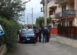 Femminicidio San Felice a Cancello (Caserta), 30enne albanese Lulzim T. strangola moglie dopo lite davanti ai figli di 4 e 6 anni