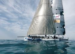 Pegaso: Una barca iconica che continua a dominare l'Adriatico
