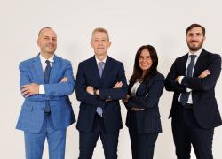 Banca Investis, aperta la nuova filiale a Napoli, team guidato da Gennaro De Pascale con il ruolo di Regional Head della Campania