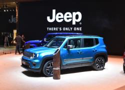 Stellantis richiama 194mila Jeep ibride plug-in elettrice per rischio incendio batteria, 13 i roghi segnalati