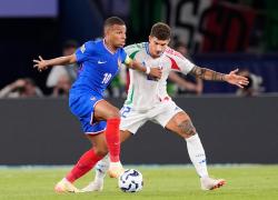 Svezia, chiusa l'indagine sui presunti stupri del calciatore francese Mbappe: "Prove insufficienti per procedere"