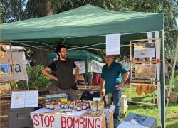 Desio, apicoltore espone striscione contro guerra Gaza "stop genocidio", multa da 430 euro per "propaganda non autorizzata", lui: “È repressione”