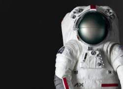 Lo spazio veste Prada con le nuove tute griffate per tornare sulla Luna