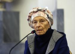 Emma Bonino ricoverata in terapia intensiva a Roma per problemi respiratori, nel 2023 era guarita da cancro ai polmoni dopo 8 anni