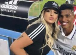 Il  noto calciatore brasiliano Vinicius Tobias si tatua il nome della futura figlia ma poi scopre che non è lui il padre