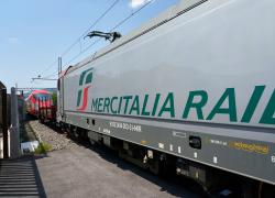 Polo logistica FS, partiti i collegamenti per trasportare i nuovi Frecciarossa 1000 dallo stabilimento Hitachi Rail di Pistoia al Test Center di Velim