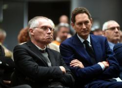 Stellantis, Tavares verso le dimissioni anticipate, trattativa con Elkann, buonuscita da 40 milioni più azioni del gruppo