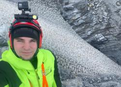 Resta incastrato nella fessura di una roccia con un piede, morto in Svizzera istruttore genovese del Cai