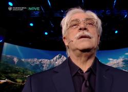 Fratelli di Crozza, Razzi sulla vittoria di Trump: "Contro a lui non puoi mettere la badante di Biden. Sa governare la casa, ma passare l'aspirapolvere..."
