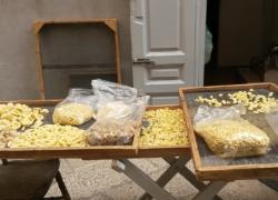 Bari, arriva il primo sciopero delle orecchiette con le pastaie della città vecchia che incrociano le braccia