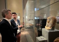 Emanuele Filiberto invitato a Torino per i 200 anni del Museo Egizio, fondato da Re Carlo Felice di Savoia. Ma non poteva mancare la gaffe del neo Ministro della Cultura