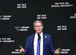 Scott Bessent nominato nuovo segretario al Tesoro Usa da Trump, il manager miliardario degli hedge fund punterà su aumento dazi e taglio tasse