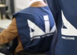 Genova, indagine su traffico di cocaina, armi ed estorsione, arrestati un imprenditore e boss mafioso