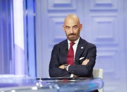 Bassetti lancia il nuovo allarme: "Prossima pandemia sull'aviaria, questione di tempo, evitare latte crudo"