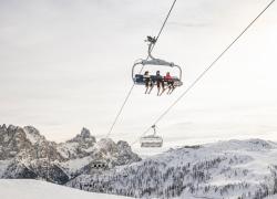 Dolomiti Superski, dal 30 Novembre al via la 50esima stagione invernale con 57 impianti e 170 kilometri di piste aperti