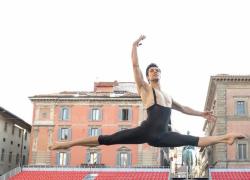 Roberto Bolle in Caravaggio, per la prima volta in Italia lo straordinario balletto al Teatro del Maggio Musicale 
