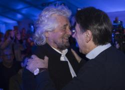 Votazione M5s, Conte batte Grillo un'altra volta, 80% di sì all'abolizione del ruolo del garante, via limite dei due mandati