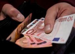 Manovra 2025, in pensione a 64 anni con l'integrativa, i fondi complementari e 20 anni di contributi