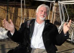 Addio all'ex senatore Matteo Brigandì, morto a 72 anni per tumore, la Lega doveva risarcirlo di 3 milioni per "compensi professionali non pagati"