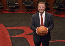 Tilman Fertitta nuovo ambasciatore degli Stati Uniti in Italia, chi è l'imprenditore proprietario degli Houston Rockets nominato da Trump