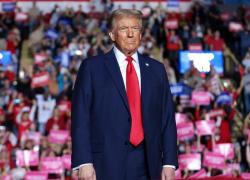 Trump, il discorso programmatico: "Ci riprenderemo il canale di Panama, ci saranno solo due generi, uomini e donne"
