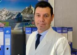 Aosta, primario di neurochirurgia rifiuta l'etilometro dopo un incidente, insulti agli agenti, arrestato a Capodanno