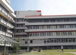 Alto Adige, bambino marocchino di 7 anni morto per malore improvviso a scuola dopo l'ora di pattinaggio, disposta autopsia