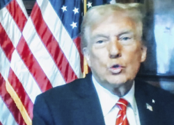 Caso Stormy Daniels, Trump condannato ma non andrà in carcere né pagherà multe, il Tycoon: “Una vergogna per il sistema”