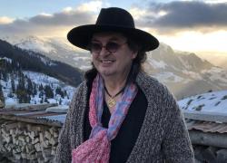 Il celebre chef francese Marc Veyrat 'dichiara guerra' alla Guida Michelin e non fa entrare gli ispettori nel suo ristorante di Megeve