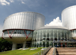 “I rapporti sessuali non sono obblighi matrimoniali”, Francia condannata dalla Cedu su doveri coniugali in un caso di divorzio