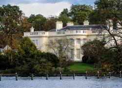 Londra, mistero sull'acquirente di una delle più famose ville della città venduta al prezzo record di 164 milioni di euro