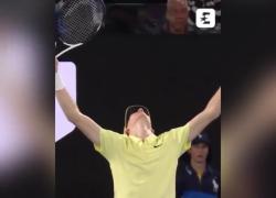 Sinner vince gli Australian Open 2025, Zverev battuto in 3 set (6-3, 7-6, 6-3), terzo slam in carriera - VIDEO