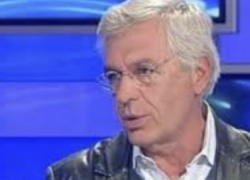 Addio a Fiore De Rienzo, morto lo storico inviato di Chi l’ha visto e padre dell’attore Libero scomparso nel 2021, aveva 65 anni