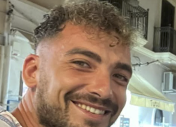 Spagna, 30enne italiano in coma dopo essere stato picchiato fuori da un locale a Lanzarote, il padre: “Ha il cranio spaccato”