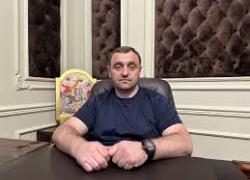 Attentato a Mosca ad Armen Sarkisjan, ucciso "da Kiev" fondatore battaglione ArBat, impegnato in Kursk e Donbass: bomba in un grattacielo - VIDEO