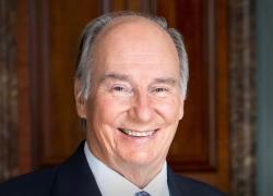 La scomparsa a 88 anni del principe Karim Aga Khan IV, il fondatore nel marzo del 1962 del Consorzio Costa Smeralda