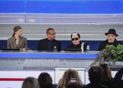 Il circo nazional-popolare di Sanremo è partito tra polemiche, esclusi eccellenti, sconosciuti allo sbaraglio, case discografiche fameliche, star e starlette in crisi di nervi. e la Canzone?